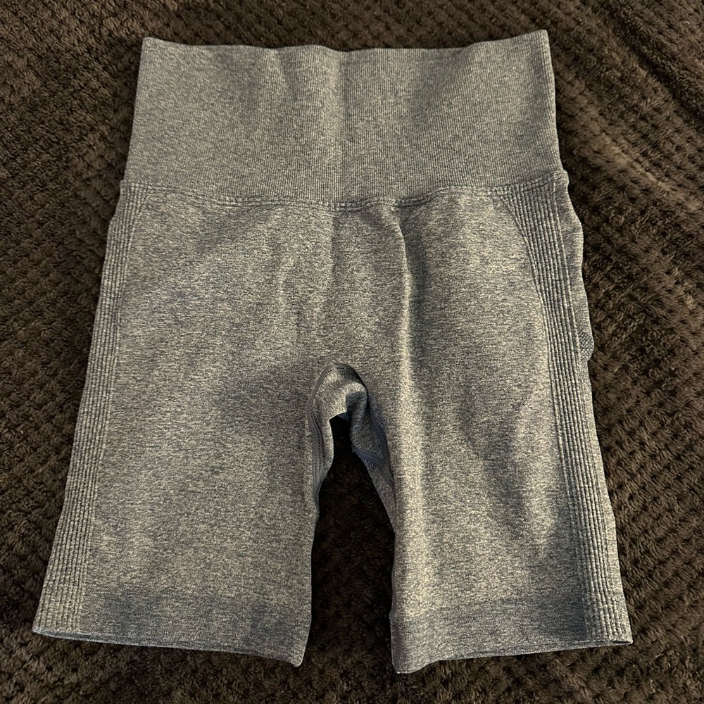 Rouged back biker shorts!